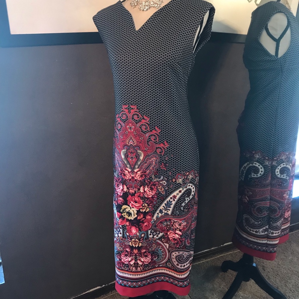 Beautiful Long Ornate New York & Company Dresss❤️